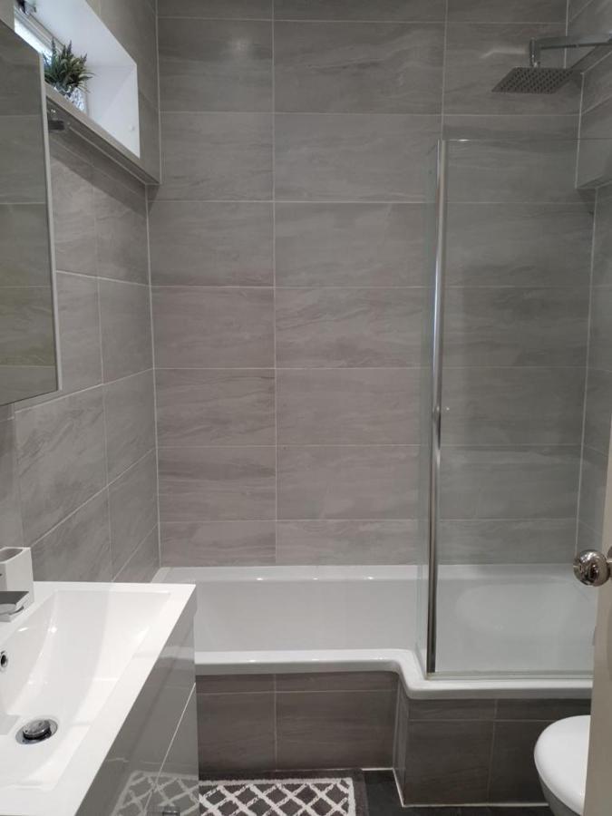 דירות הנדון Star London Brent Street Cosy 1-Bed Hideaway מראה חיצוני תמונה
